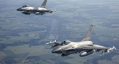 Litvanya'da NATO uçaklarını havalandıran İHA alarmının nedeni kuş sürüsü çıktı