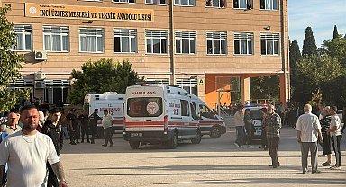 Manisa'da okulun önünde ateş açıldı; yaralılar var
