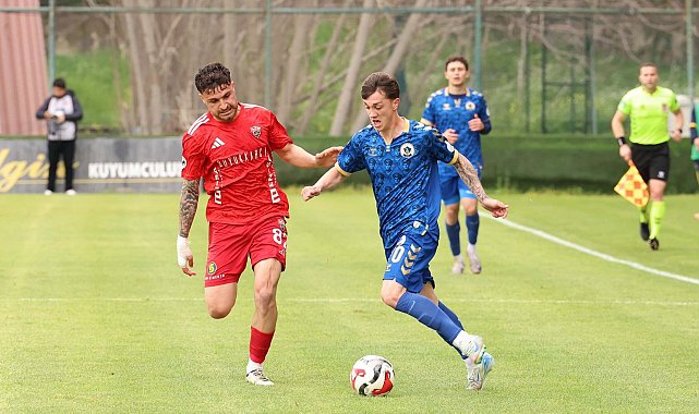 Menemen FK'da Efe Taylan gitti
