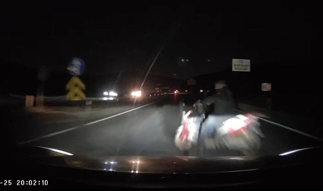 Motosiklet sürücüsünün öldüğü kaza kamerada