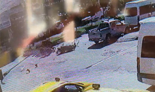 Motosikletlerin çarpıştığı kaza kamerada