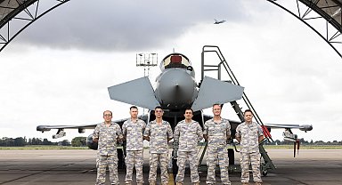 MSB: 'Eurofighter Typhoon' tedarik projesi kapsamında İngiltere'de uçak bakım tesisleri incelendi