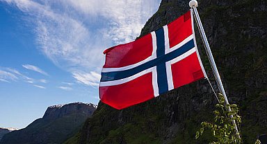 Norveç'in yeni Kralı 8'inci Haakon parlamentoda yemin etti