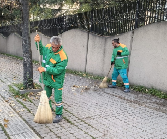 Osmangazi’de Temizlik Çalışmaları Aralıksız Sürüyor