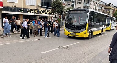 Özel halk otobüsünün çarptığı kadın ağır yaralandı