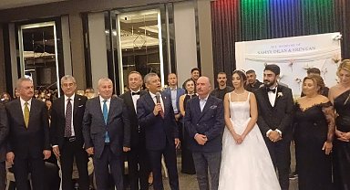 Özgür Özel, Çorum'da düğüne katıldı