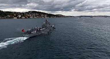 Preveze Deniz Zaferi'nin 488'inci yıl dönümünde İstanbul Boğazı'nda 15 gemiyle geçit töreni