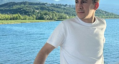 Rahatsızlanıp kaza yapan motosiklet sürücüsü öldü