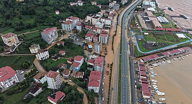 Rize'de sağanak, sel ve taşkınlara yol açtı