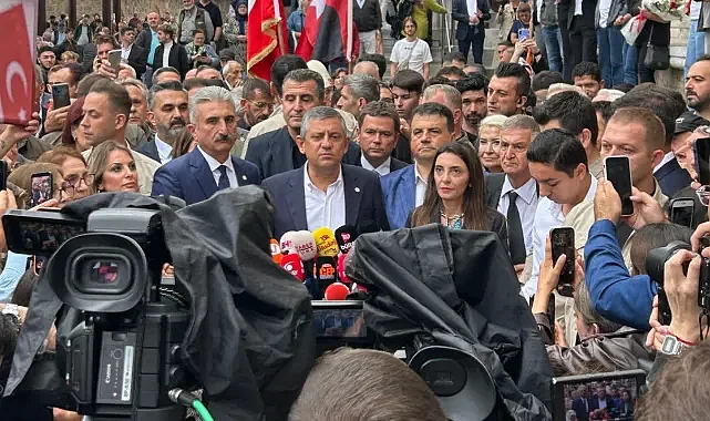 ‘Rozetini kendim takacağım’