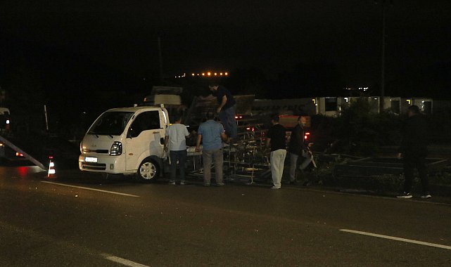 Samsun'da otomobil kamyonete arkadan çarptı: 4 yaralı