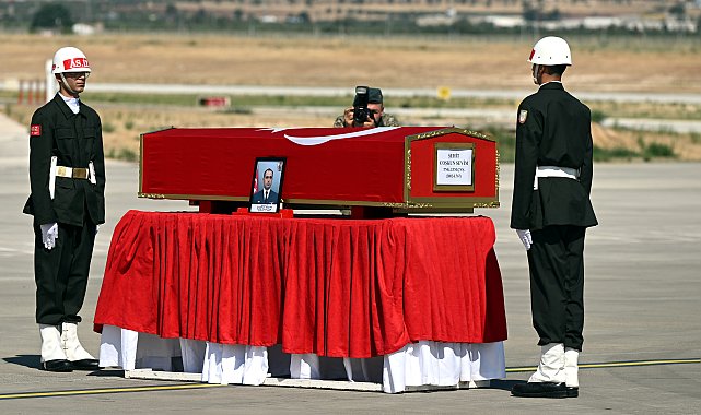 Şehit uzman çavuşun cenazesi, memleketine uğurlandı
