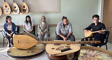 Semih öğretmenin eğitim verdiği 9 öğrenci, üniversitelerin müzik bölümüne yerleşti