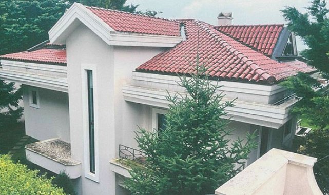 Sermaye piyasası soruşturması: Yarız ve Turhan'a ait 1,2 milyar değerindeki villalara el konuldu