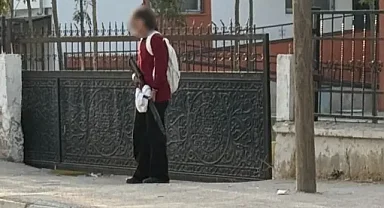 Silahla okula gelen öğrenci böyle görüntülendi