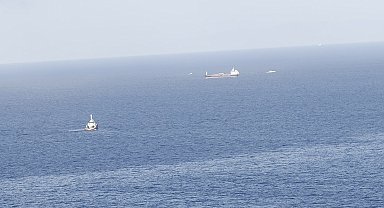Silivri açıklarında devam eden arama kurtarma çalışmaları havadan görüntülendi
