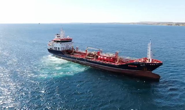 Silivri açıklarında kazaya karışan ALSU isimli gemi havadan görüntülendi