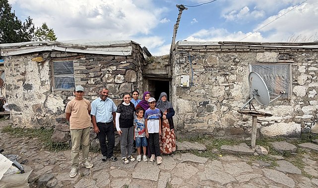 Tek odalı köhne evde yaşayan 9 kişilik aileye yeni yuva