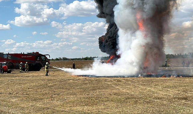 Tekirdağ Havalimanı'nda 'kaza kırım ve yangın' tatbikatı