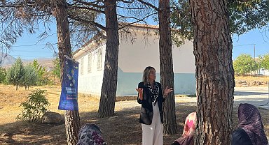 TİKAV, 'Kuşaktan Kuşağa Konuşuyoruz' projesiyle kırsaldaki kadınlarla buluştu
