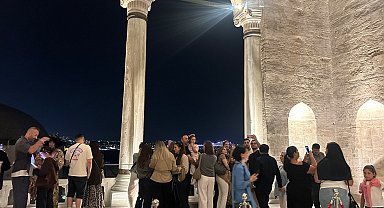 Topkapı Sarayı'nda gece ziyaretlerine yaz sezonunda 32 bine yakın kişi katıldı