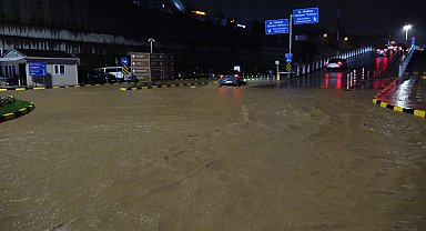 Trabzon'da sağanak