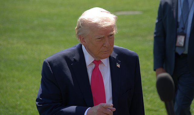 Trump, İran'a yaptırımların hafifletilmesinin önerildiği iddialarını yalanladı