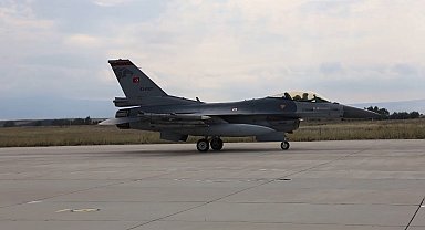 Türk Hava Kuvvetleri, Kıbrıs Adası'nın güneyinde eğitim uçuşu yaptı