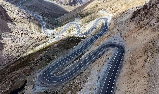 Van-Bahçesaray yoluna yapılacak 13 kilometrelik tünelin etüt ve sondaj çalışmalarına başlandı