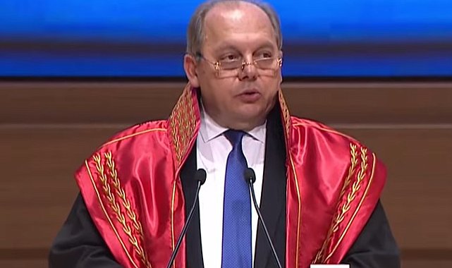 Yargıtay Başkanı Kerkez: Teknoloji insanın yerinde değil, insanın yanında olmalıdır