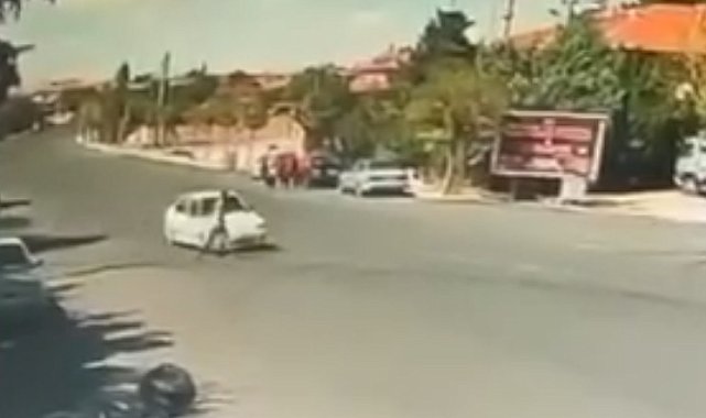 Yolun karşısına geçerken otomobilin çarptığı engelli yaralandı