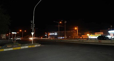 Yolun karşısına geçerken otomobilin çarptığı Muhammed öldü