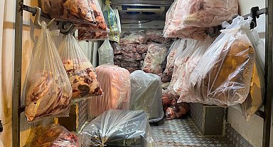 2 ton 809 kilo menşei belirsiz et ve sakatat ele geçirildi