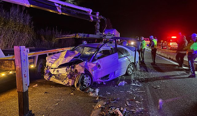 Aydın'da kaza bölgesine giren otomobil, ikinci kazaya neden oldu: 1'i ağır 12 yaralı