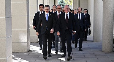 Bakan Çiftçi, Avusturyalı mevkidaşı Karner ile bir araya geldi