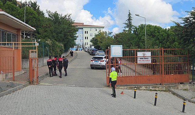 Başakşehir'de 1 öğrencinin hayatını kaybettiği okuldaki kavgaya ilişkin 3 kişi tutuklandı Arşiv eklendi