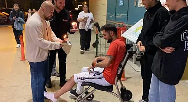 Bursa’da kaza geçiren sürücüye hastanede doğum günü sürprizi