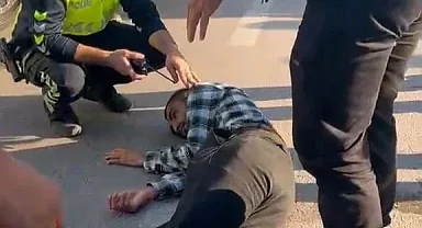 Bursa’da otobüsün çarptığı genç yaralandı