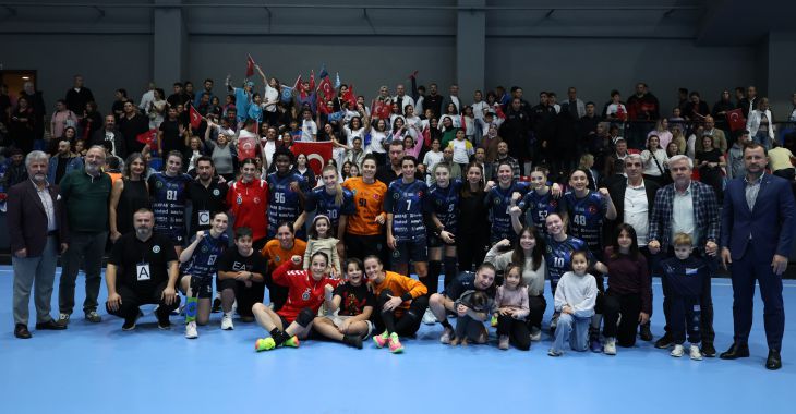 Büyükşehir Belediyespor EHF Avrupa Kupası’nda tur kapısını araladı