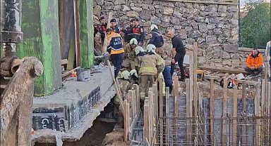 Çekmeköy'de toprak kayması; göçük altında kalan işçi yaralandı