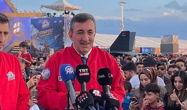 Cevdet Yılmaz: Türkiye yüzyılı, Teknofest gençliğinin yüzyılı olacak