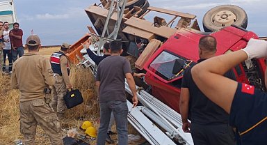 Diyarbakır'da devrilen kamyonetteki 5 işçi yaralandı