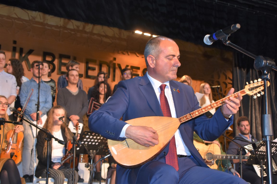 ERASMUSİC’E SERTASALAN’LI KAPANIŞ
