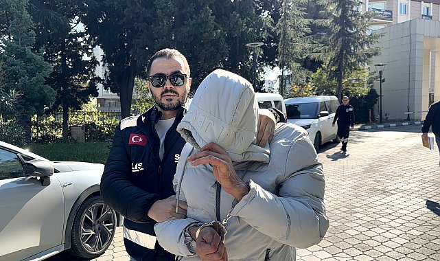 Eşini kıskançlık nedeniyle bacak ve sırtından bıçakla yaraladı