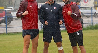 Fethiyespor evinde seri peşinde