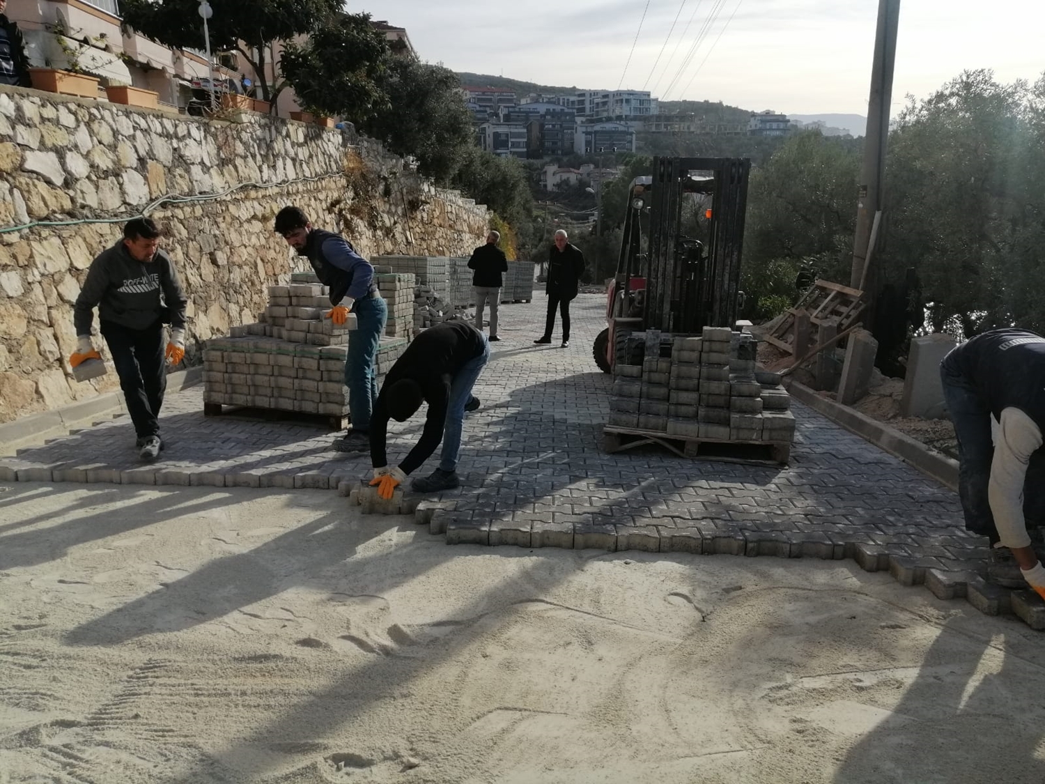 Hasanağa yolundaki problemi Gemlik Belediyesi çözüyor
