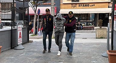 İçki içerken arkadaşı tarafından bıçaklanan kişi kurtarılamadı