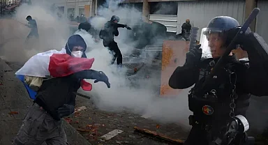 İspanya ve İtalya’ya da sıçrayan olaylarda yüzlerce gözaltı