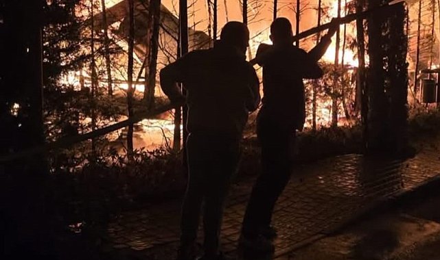 İtalya'da kamp alanında yangın: 24 yaralı