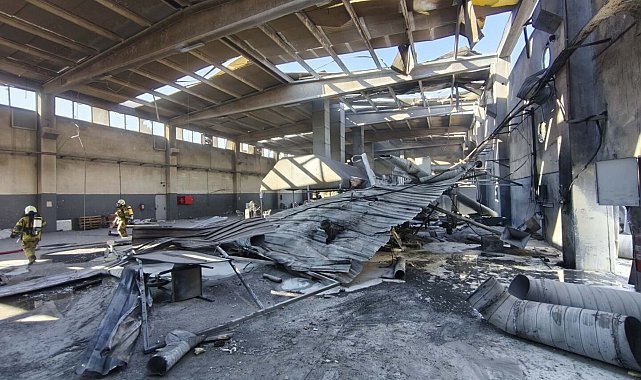 İzmir'de metal fabrikasında patlama; 3'ü ağır, 7 yaralı